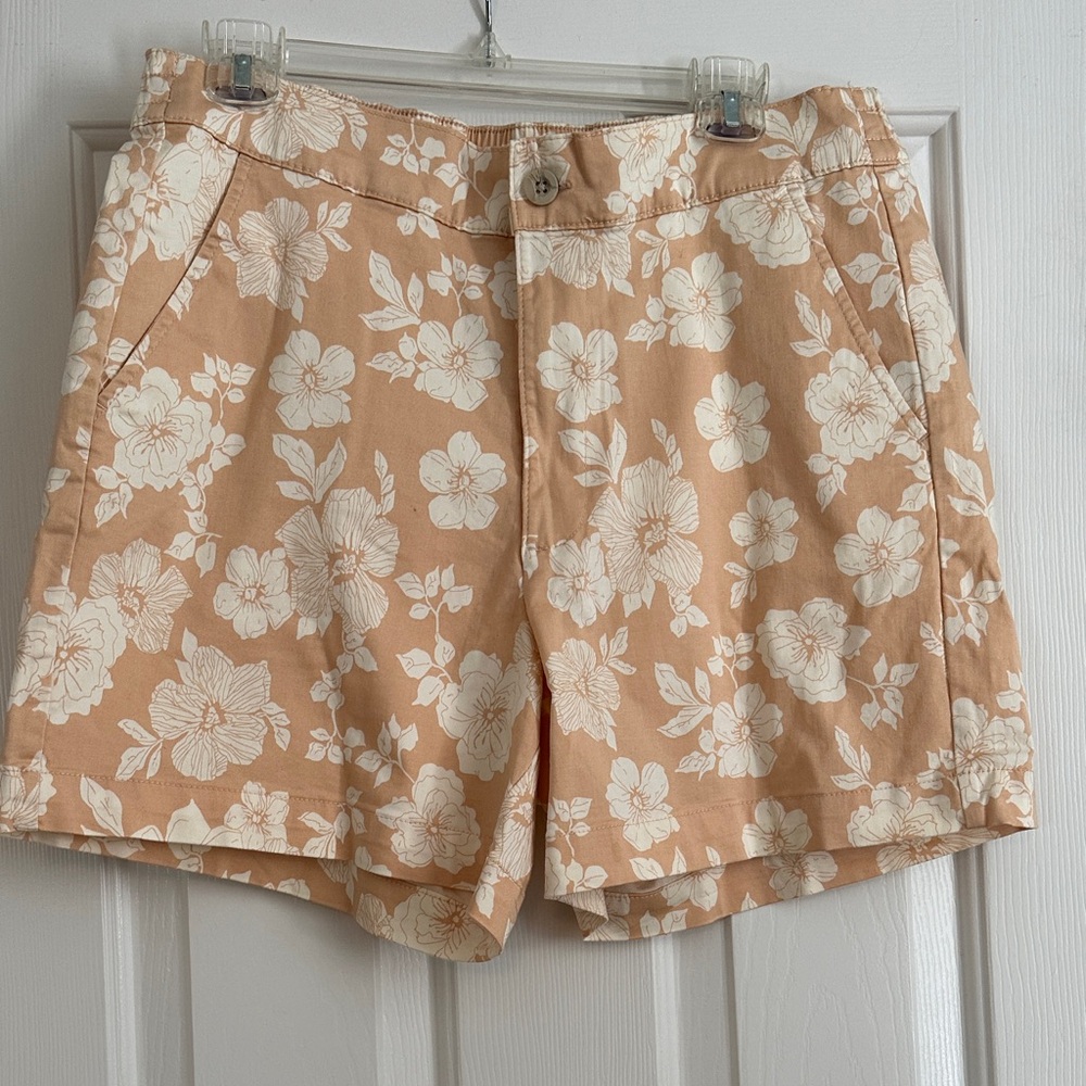 JACHS Girlfriend Peach Floral Bermuda Shorts